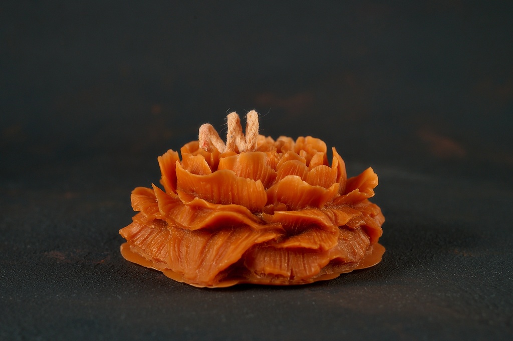 Свічка з бджолиного воску, "Півонія", 70г