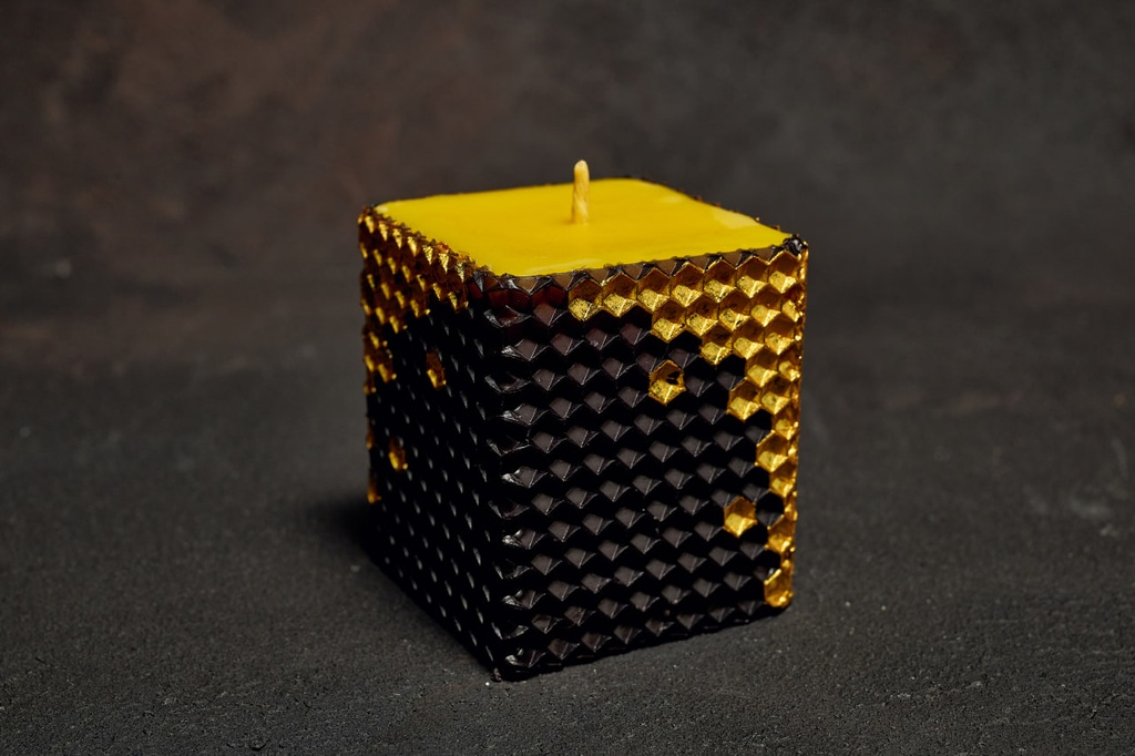 Свічка з бджолиного воску "Натхнення"